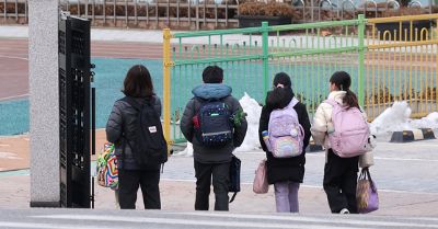키 180㎝로 키울 수 있을까? 왼손 ‘두 손가락’ 보면 안다